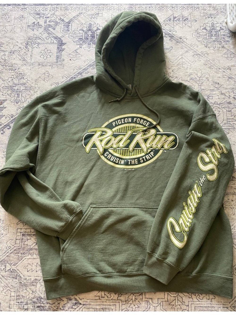 Pigeon Forge Rod Run Hoodie Olive Green XL Gildan‎ Heavy Blend Sweatshirt Mens